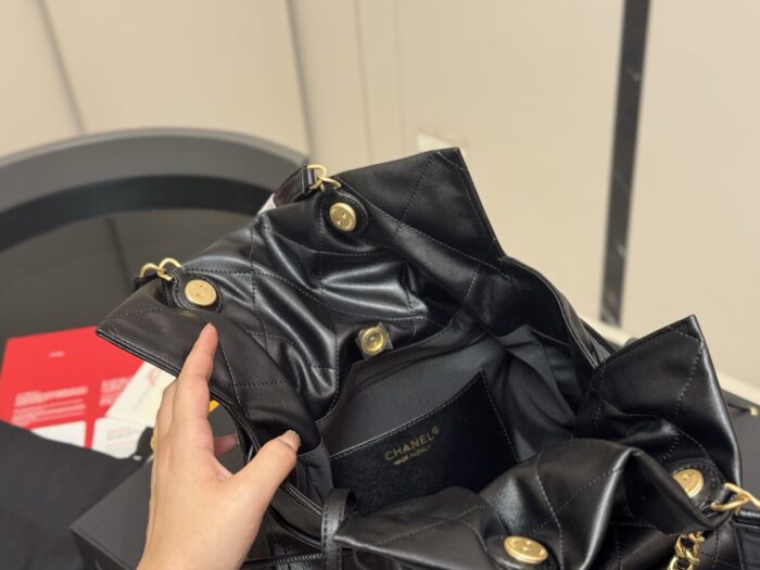 Chanel New Shopping Tote Bag Exquisite Craftsmanship Trendy Elements - Image 4