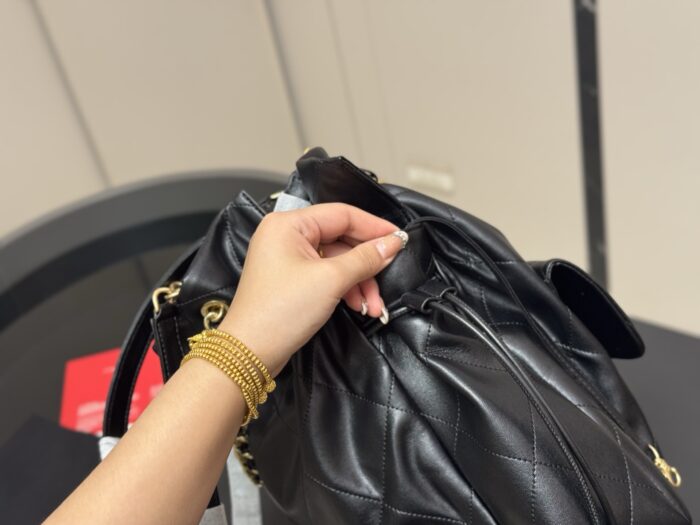 Chanel New Shopping Tote Bag Exquisite Craftsmanship Trendy Elements - Image 7