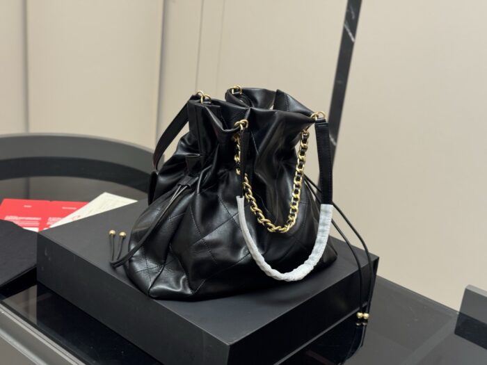 Chanel New Shopping Tote Bag Exquisite Craftsmanship Trendy Elements - Image 8