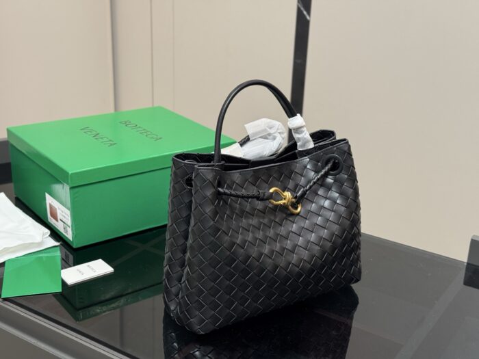 Bottega Veneta Woven Shopping Bag (Upgraded Version) Exceptional Value For Money With Generous Capacity - Image 1