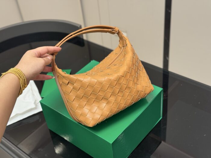 Bottega Veneta Bento Bag - Enhanced Edition Woven Cowhide Leather Lightweight And Comfortable - Image 2