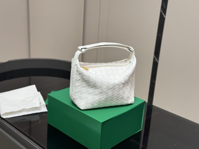 Bottega Veneta Bento Bag - Enhanced Edition Woven Cowhide Leather Lightweight And Comfortable - Image 12