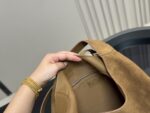 Saint Laurent Jamie Collection New Suede Bag: Stylish And Practical - Image 4