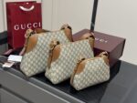 Gucci Emblem Series Tote Bag Lightweight And Practical Classic Gg Print - Image 7