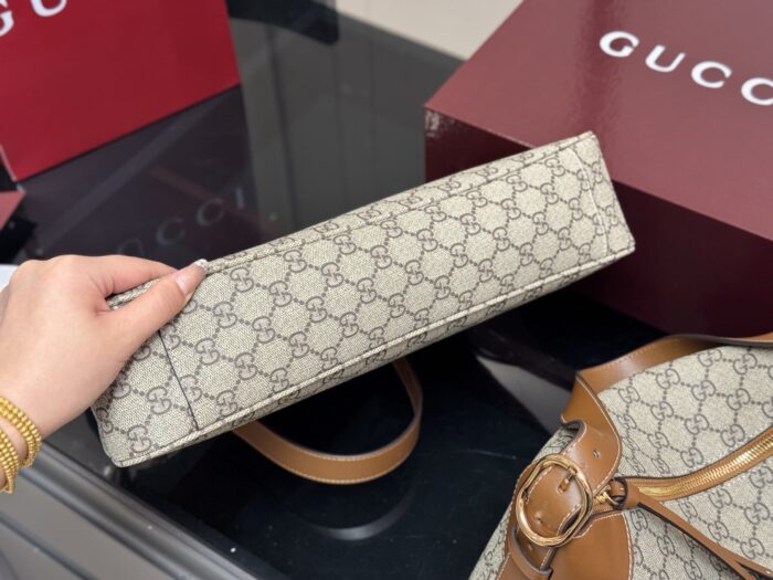 Gucci Emblem Series Tote Bag Lightweight And Practical Classic Gg Print - Image 8