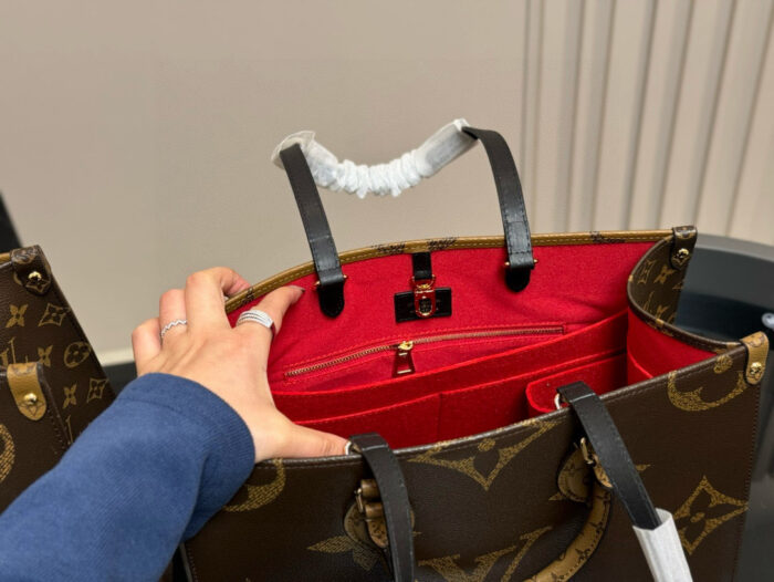 Louis Vuitton On The Go Shopping Bag Authentic Steel Hardware Concealed Shoulder Strap Shoulder Or Hand Carry - Image 4