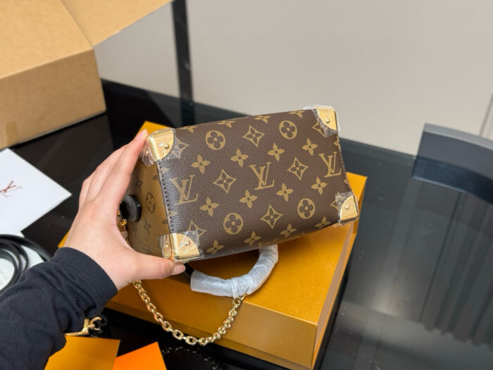 Louis Vuitton Studded Cushion Bag Versatile And Edgy For Everyday Outings - Image 9