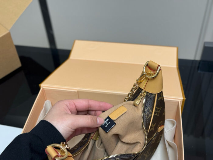 Louis Vuitton Vintage Pea Pod Bag (Crescent Bag) - Original Steel Hardware, Yellow Leather, Chain Strap - Handheld, Underarm, Crossbody - Image 5