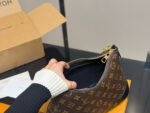 Louis Vuitton Vintage Horn Bag Classic Vintage Shoulder Bag Original Hardware With Yellow Leather Includes Shoulder Strap And Chain Versatile For Both Shoulder And Crossbody Carry - Image 4
