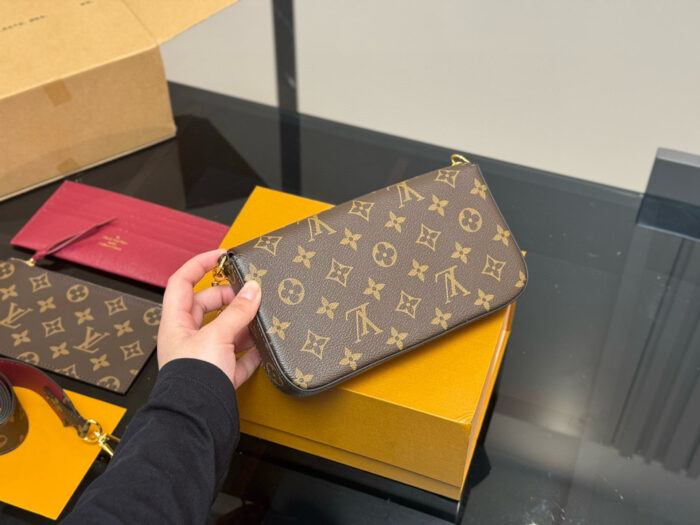 Louis Vuitton Three-Piece Set Tri-Function Bag Original Fabric Lining Enhanced Quality - Image 7