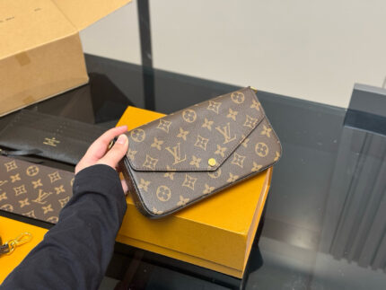 Louis Vuitton Three-In-One Three-Piece Set Bag Original Fabric Lining Quality Enhanced