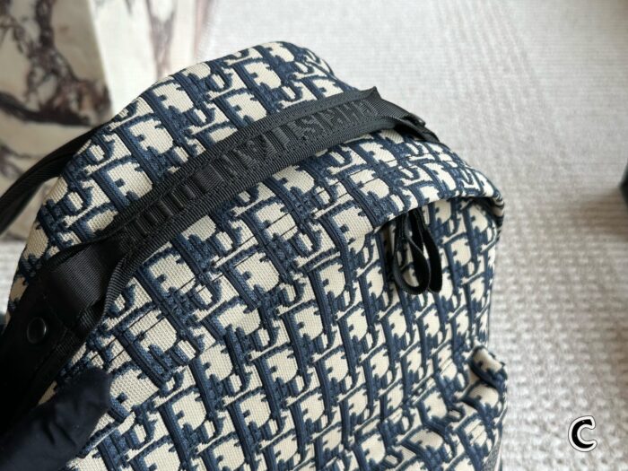 Dior Monogram Backpack With Oblique Pattern Embroidery Comfortable And Adorable - Image 3