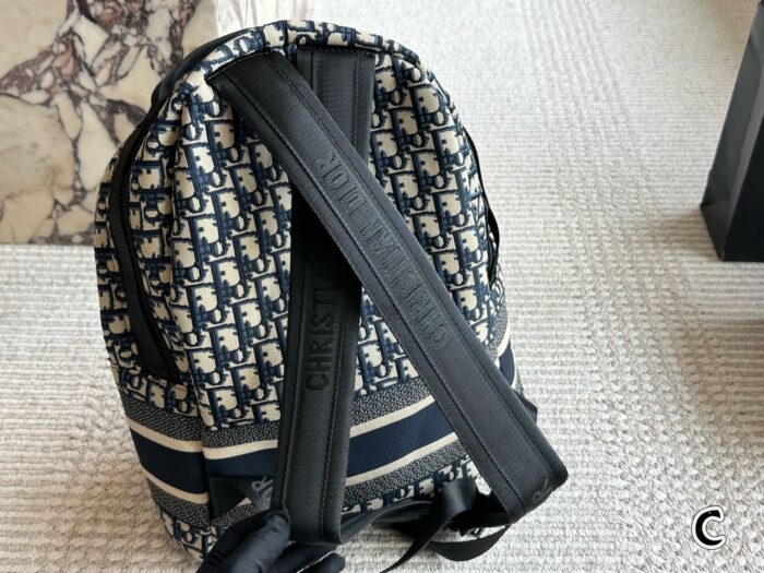 Dior Monogram Backpack With Oblique Pattern Embroidery Comfortable And Adorable - Image 5