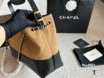 Chanel Métiers D'Art Collection - Patchwork Calfskin Diamond Quilted Chain Shoulder Bag - Image 4