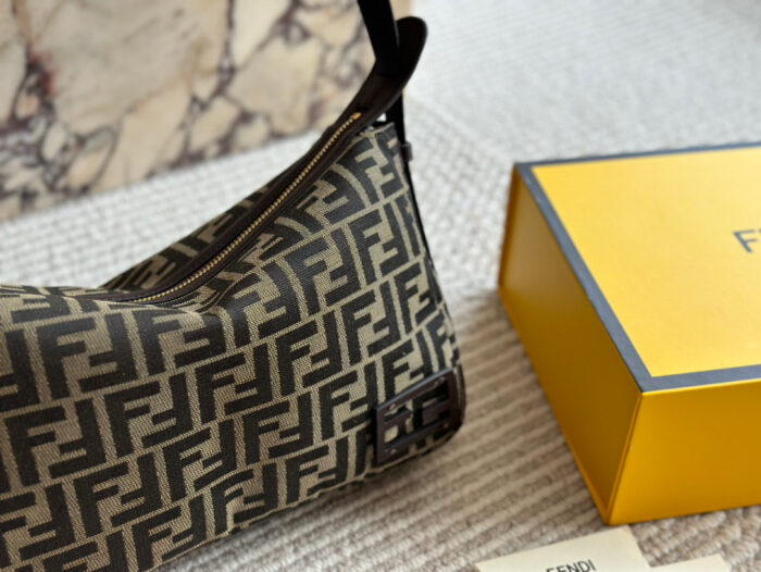 Fendi New Ff Monogram Underarm Bag Early Autumn Sensation - Image 2