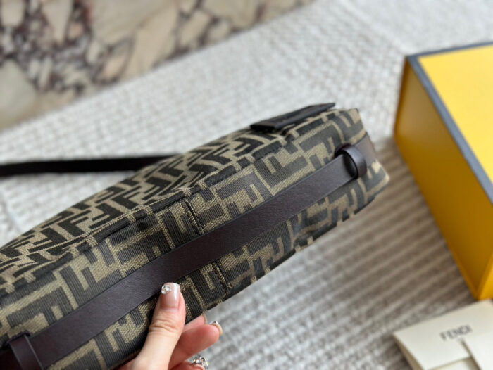 Fendi New Ff Monogram Underarm Bag Early Autumn Sensation - Image 6