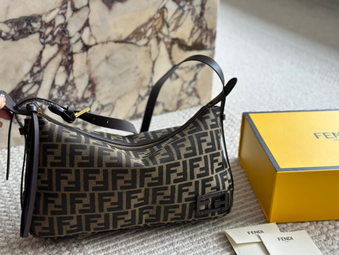 Fendi New Ff Monogram Underarm Bag Early Autumn Sensation - Image 7