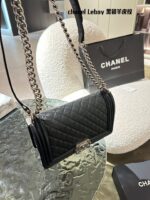 Chanel Leboy Series Lambskin Texture 18K Gold-Plated Shoulder/Crossbody Bag - Celebrity-Worn Style - Image 4
