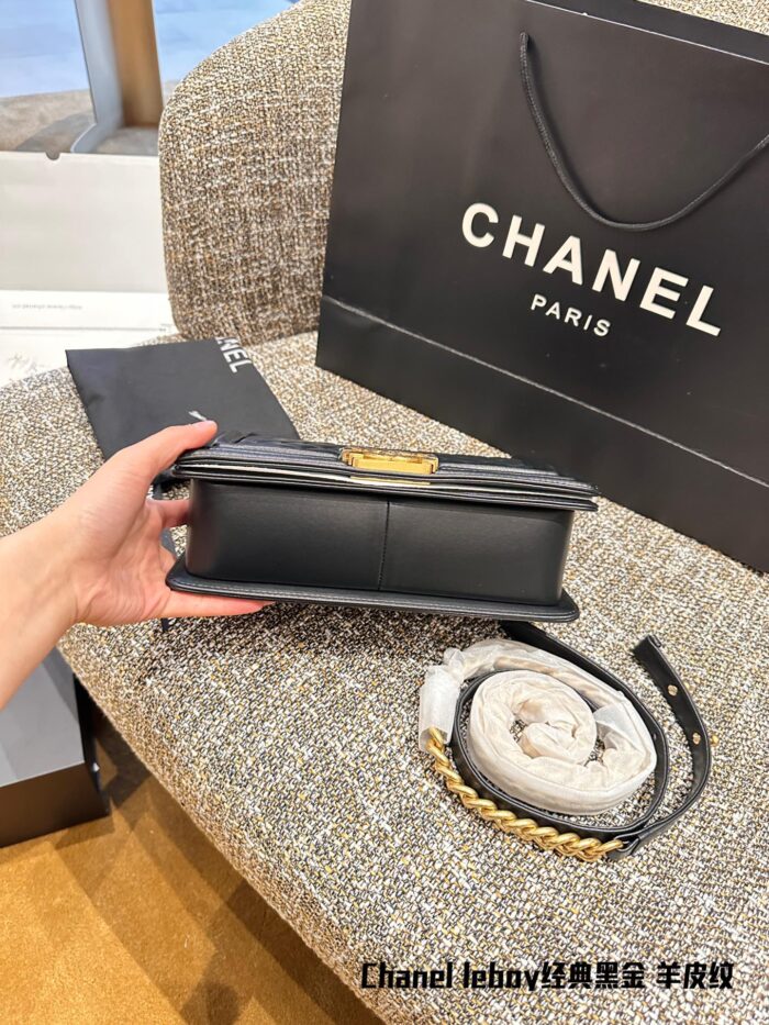 Chanel Leboy Classic Lambskin Texture Gold-Plated Hardware Shoulder/Crossbody Bag - Image 7