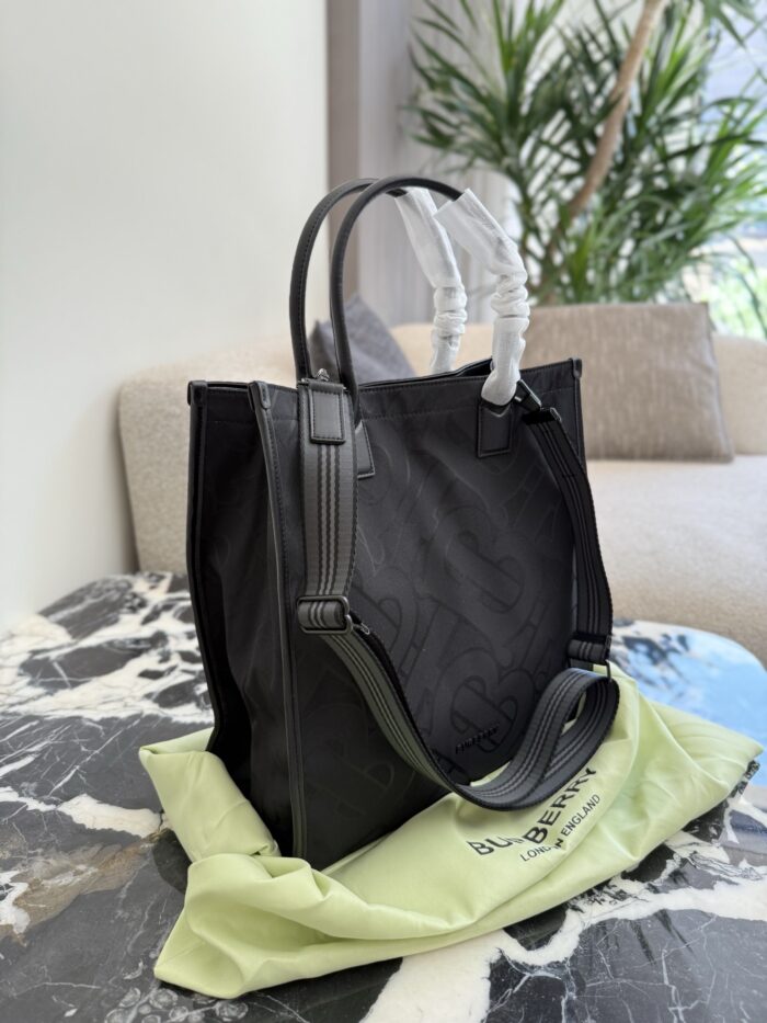 Burberry Classic Brand Logo All-Over Print Large Capacity Cotton Detail Tote Bag Men'S Style Black - Image 2