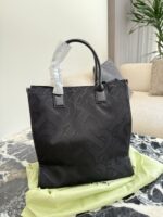 Burberry Classic Brand Logo All-Over Print Large Capacity Cotton Detail Tote Bag Men'S Style Black - Image 5