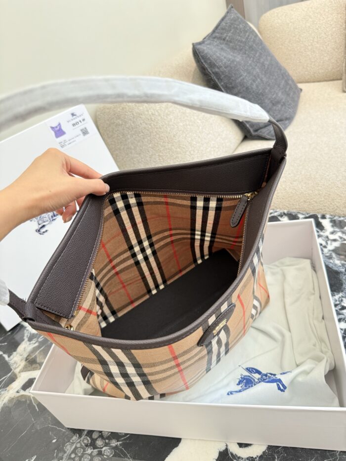 Burberry New Check Tote Bag - Image 9