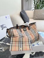 Burberry New Check Tote Bag - Image 2