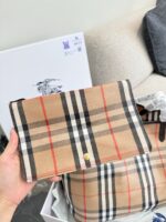 Burberry New Check Tote Bag - Image 3