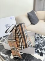 Burberry New Check Tote Bag - Image 5