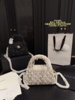 Chanel 23 Kelly Wool Bag: Stylish, Elegant And Versatile. - Image 4