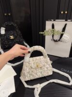 Chanel 23 Kelly Wool Bag: Stylish, Elegant And Versatile. - Image 8