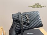 Yves Saint Laurent Woc Envelope Bag Silver Buckle Versatile Carrying Options Elegant And Refined - Image 3