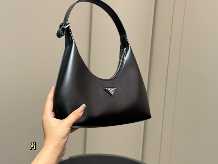 Prada Hobo Shoulder Bag Spacious Capacity Perfect For Parties And Everyday Use - Image 9