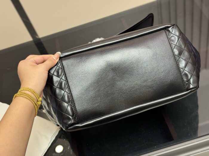 Chanel Denim Messenger Bag Effortlessly Versatile And Practical Stylishly Adaptable - Image 8