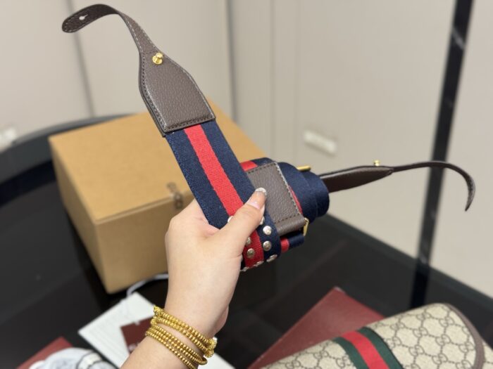 Gucci Ophidia Messenger Bag Vintage Design - Image 3