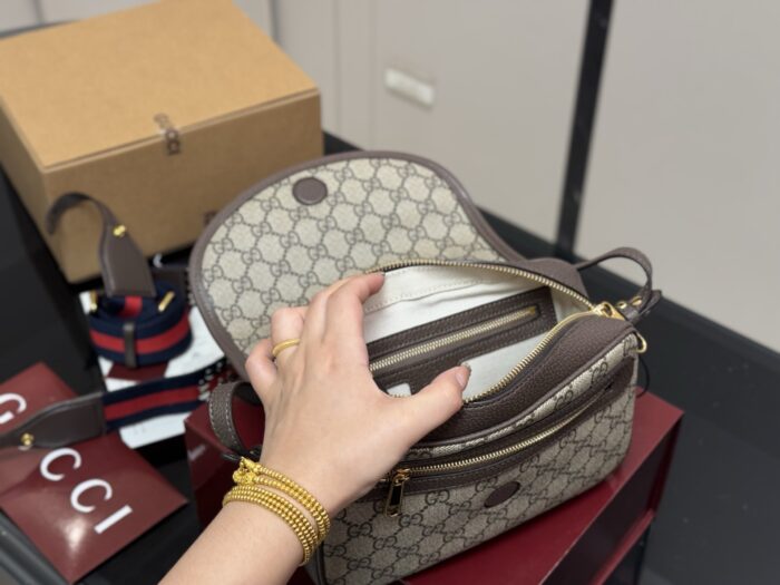 Gucci Ophidia Messenger Bag Vintage Design - Image 4