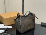 Coach Hanna New Shopping Tote Compact Size With Internal Compartments - Image 12