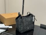Coach Hanna New Shopping Tote Compact Size With Internal Compartments - Image 13