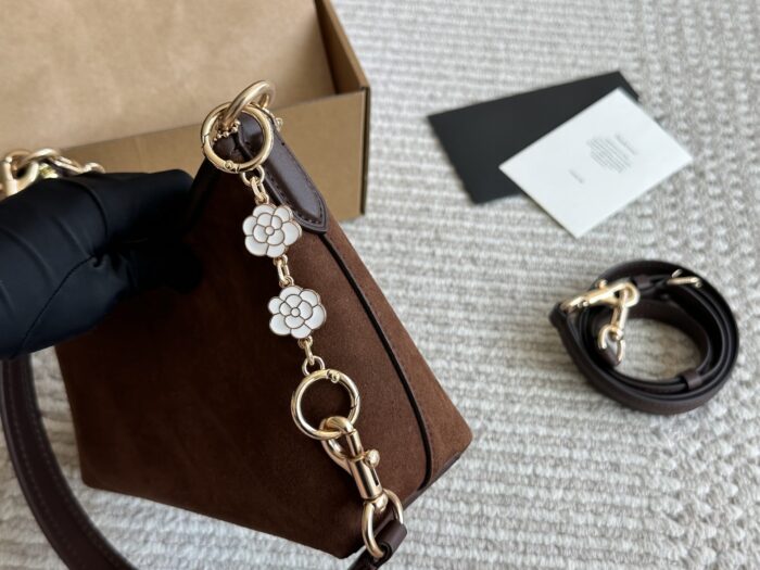 Coach Mini Wander Bag Adorable And Versatile, Fits A Phone Under The Arm - Image 5