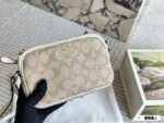 Coach Compact Camera Bag With Double Zipper Closure – Small In Size Yet Spacious Inside. Dimensions: 19 × 12 Cm - Image 11