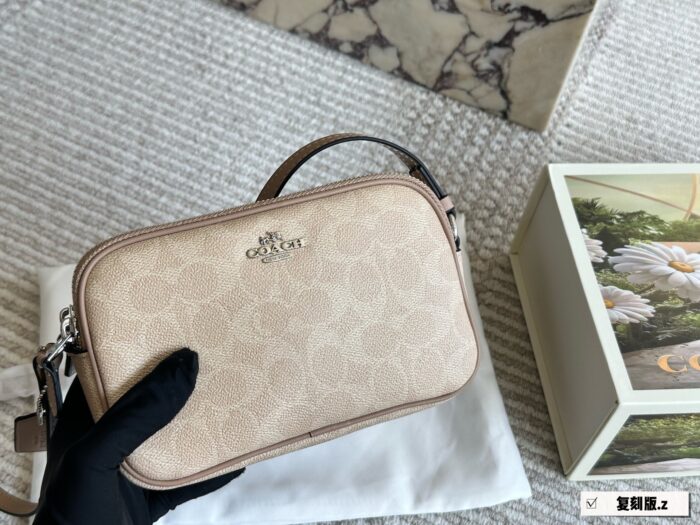Coach Compact Camera Bag With Double Zipper Closure – Small In Size Yet Spacious Inside. Dimensions: 19 × 12 Cm - Image 14
