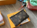 Louis Vuitton Monogram/Denim Coin Purse Card Holder Car Key Accessory Adorable And Practical - Image 4