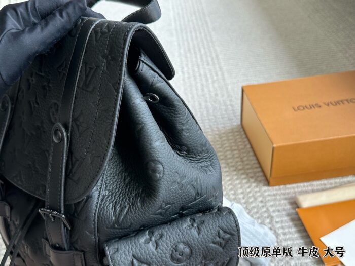 Louis Vuitton Tiro Backpack Genuine Leather Spacious Compartmentalised Design Adjustable Buckle - Image 3