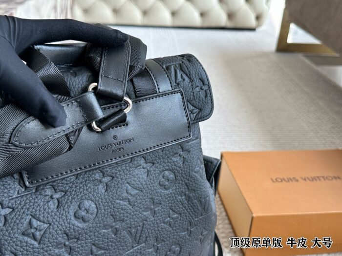 Louis Vuitton Tiro Backpack Genuine Leather Spacious Compartmentalised Design Adjustable Buckle - Image 5