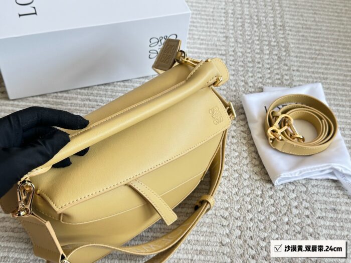 Loewe Puzzle Geometric Leather Bag With Dual Shoulder Straps And Box - Image 2