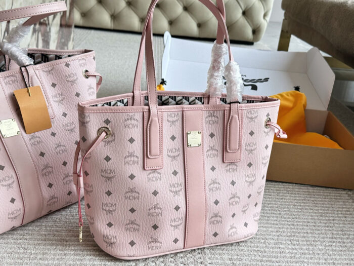 Mcm Reversible Tote Bag With Visetos Print And Detachable Inner Pouch – Handheld, Shoulder, Crossbody - Image 2