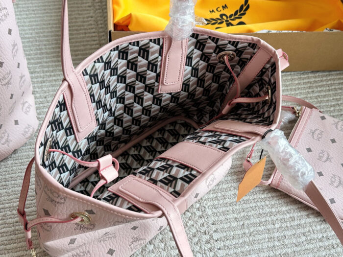 Mcm Reversible Tote Bag With Visetos Print And Detachable Inner Pouch – Handheld, Shoulder, Crossbody - Image 8