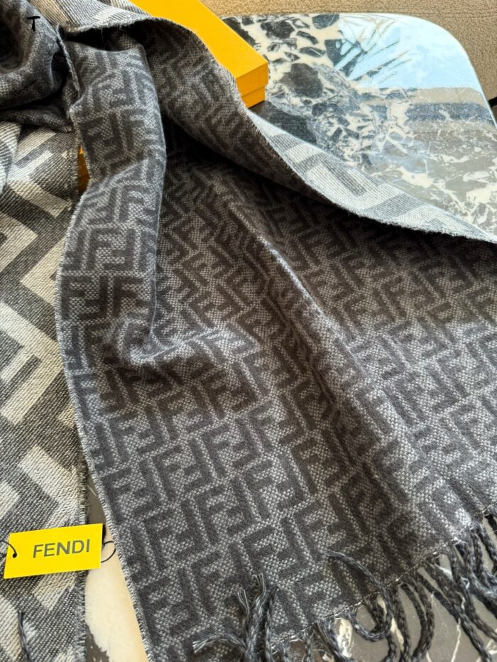 Fendi Double-Sided Cashmere Scarf With Ff Pattern (Box And Paper Bag Packaging) - Image 3