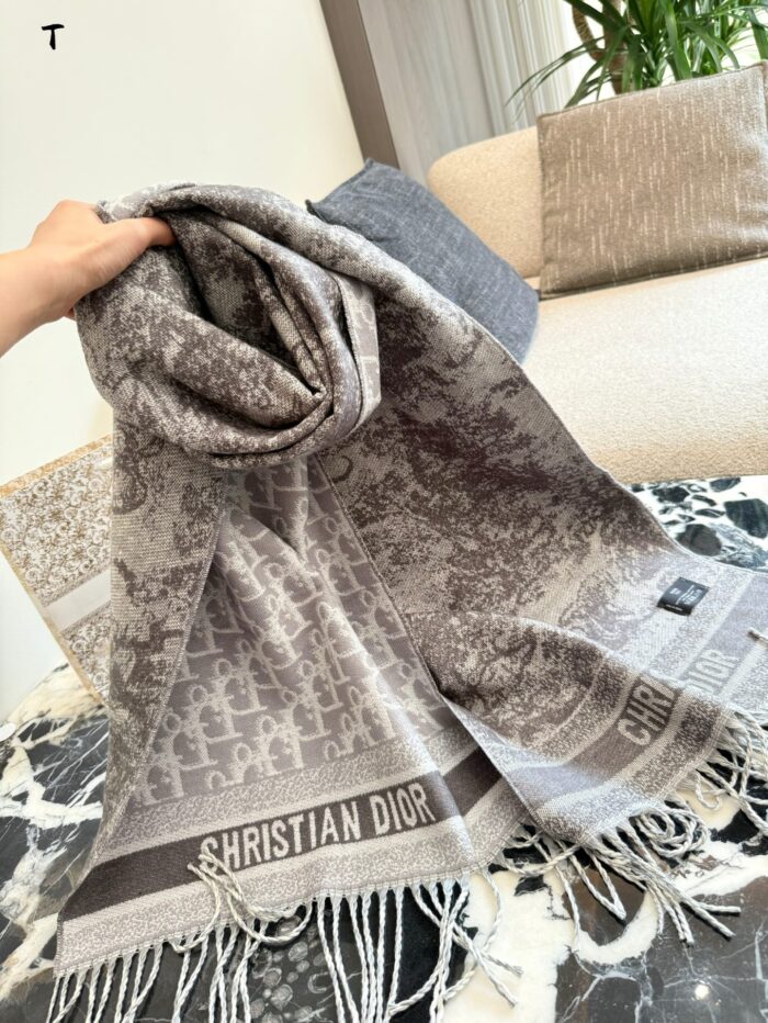 Dior Double-Faced Cashmere Scarf (With Box Tote Bag) - Image 9