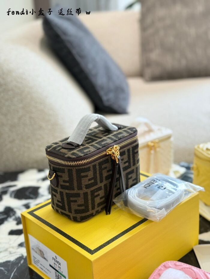 Fendi Exquisitely Crafted Mini Box Bag - Image 2